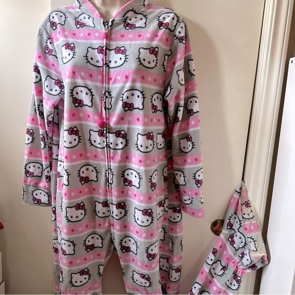 Hello Kitty Intimates & Sleepwear Hellokitty Footed Pajamas In